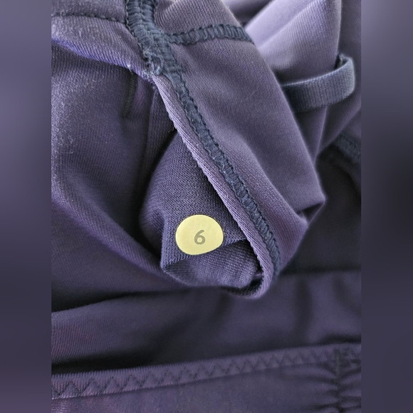 Lululemon Outrun Crop Workout Leggings Mesh Details Sz 6 Purple - Picture 9 of 14